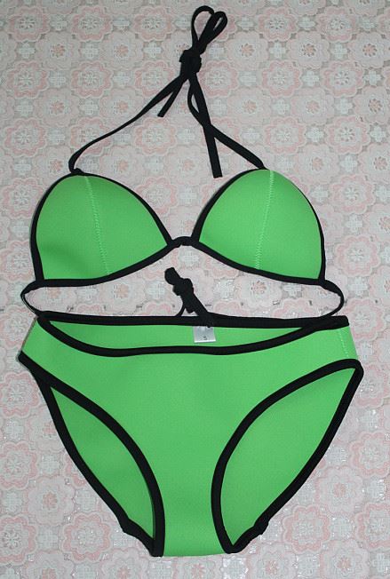 Neoprene cyferbyniad Trim Halter Bikini Set
